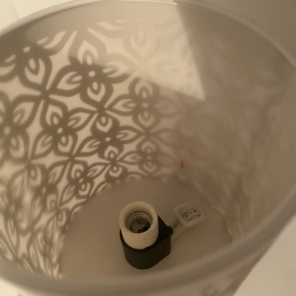 Full Size Warmer - Scentsationals - Picture 3 of 5